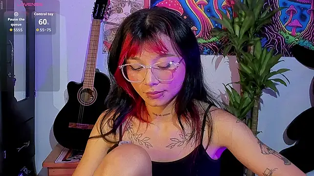 Emma_duff live cam on StripChat