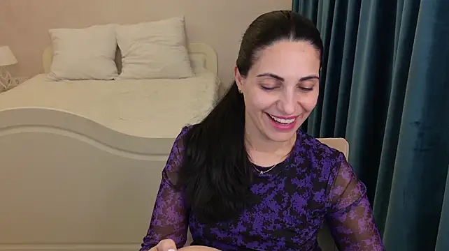 LovelyBeatrice live cam on StripChat