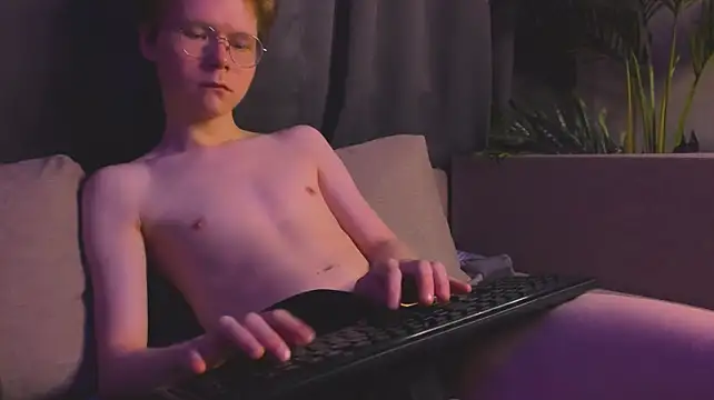 DanielSanders live cam on StripChat