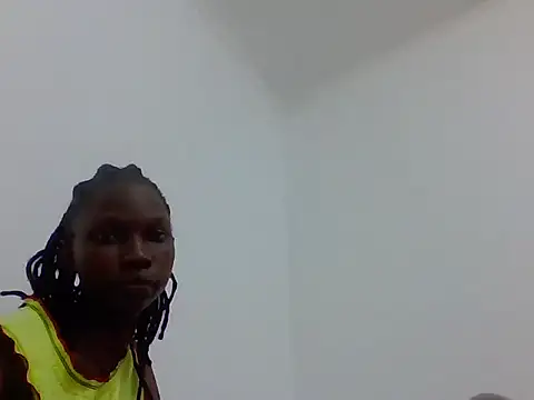 Young_Cie live cam on StripChat