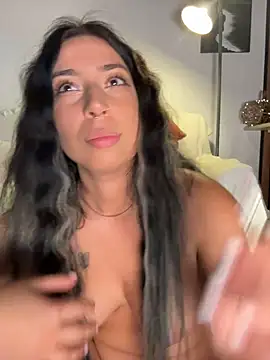 KimArts live cam