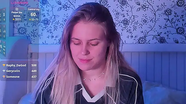 AngelAnty live cam on StripChat