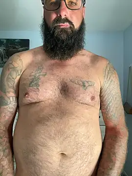 alphareign85 live cam