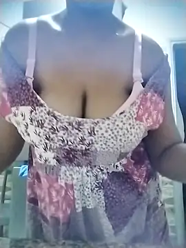 fatineae1 live cam