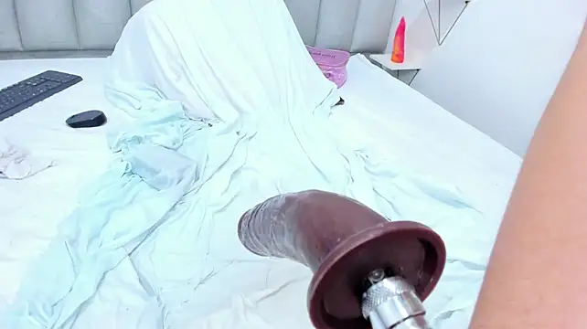 keyllaa_ live cam