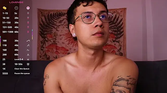 LeaneSeb live cam on StripChat
