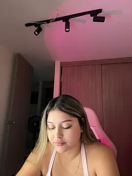 lunablossom_ live cam