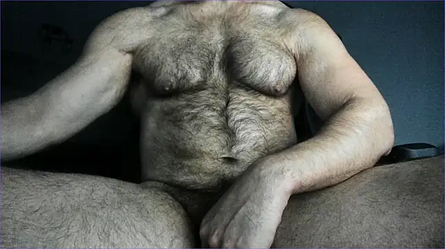 Hugealphabeast live sex cam