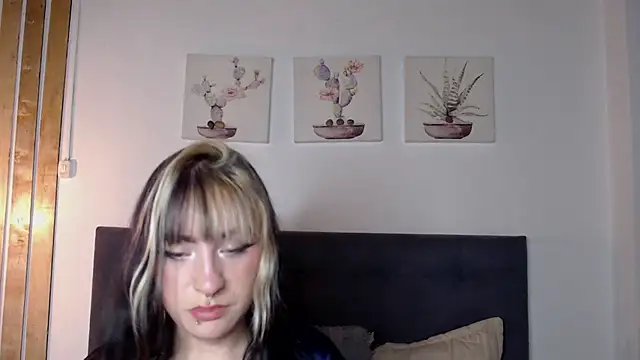 melodyygirl_ live cam on StripChat