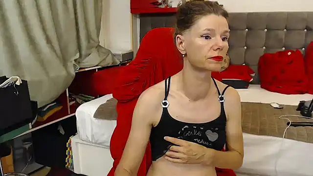kellyterapy live cam on StripChat