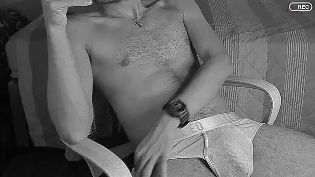 Nicholasrodrii live cam on StripChat