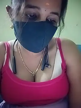 Tamil_Rani- live cam on StripChat