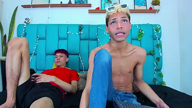 dirty3someguys's live room
