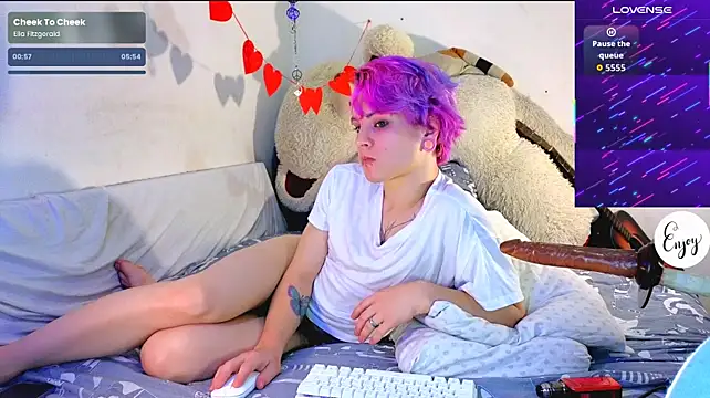 sparkyferret (M twink) - Anal show