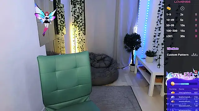 Linda_Roxy live cam on StripChat