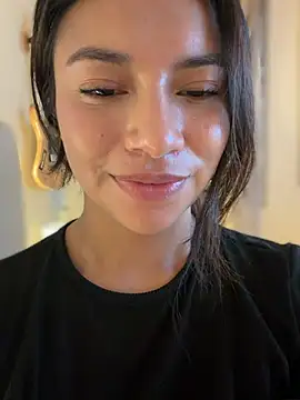 CocoaGigiMuse live cam on StripChat