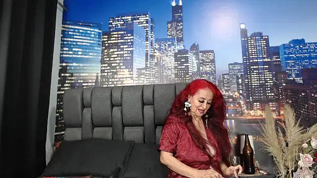 Lucy_mature8