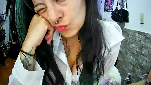 AngelaQueen_ live cam on StripChat