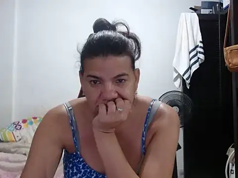 Adriana_0312 live sex cam