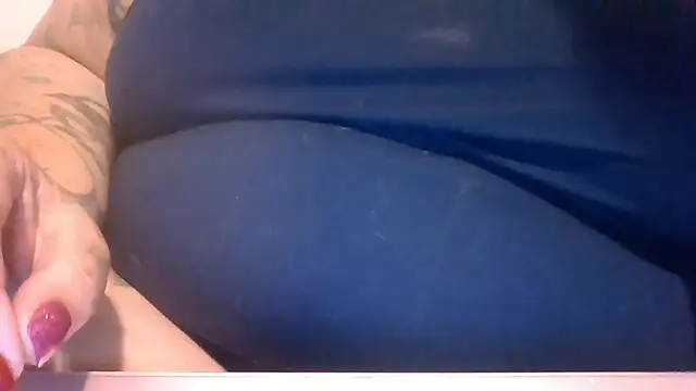 thorsonfreja (G milf) - SOFT ASS PLAY