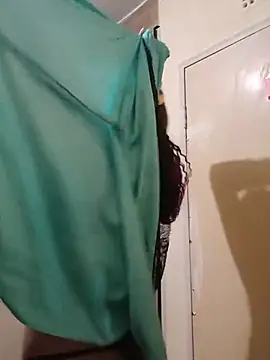 Tall_Bella