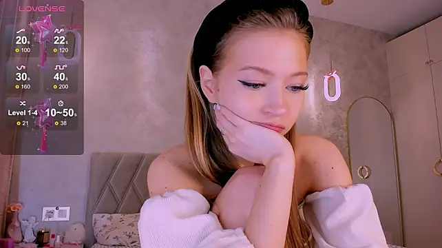 diana_nier live cam on StripChat