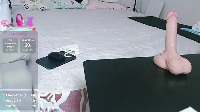 nanagaga live cam on StripChat