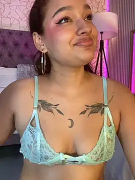 EMILYY_FOXY