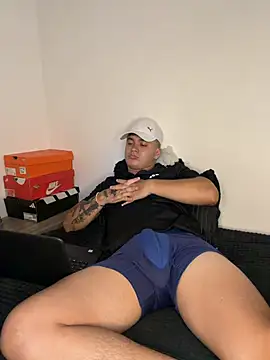 Christopher_strongg