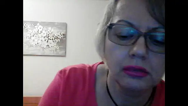 Francesca57 live cam on StripChat