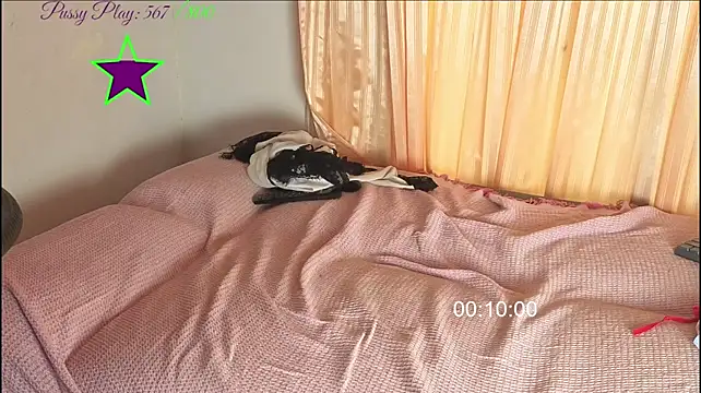 JadeStarUK live cam on StripChat