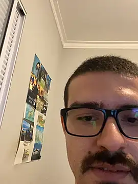 Ivis1999 live cam on StripChat