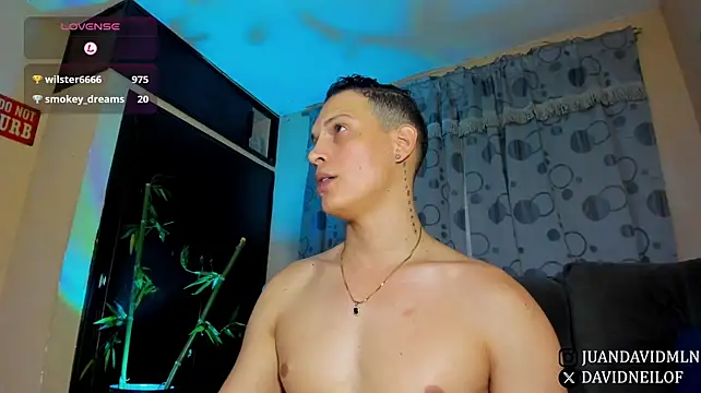 DavidNeill live cam