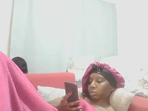 Sexxybella27 live cam on StripChat