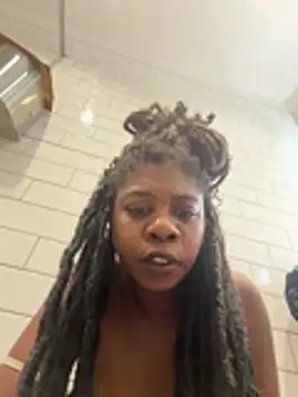 Ebony_Queeenx