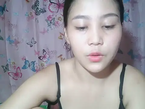 SexyAsianPussy4u live cam on StripChat
