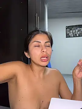 Alicent_ live cam on StripChat