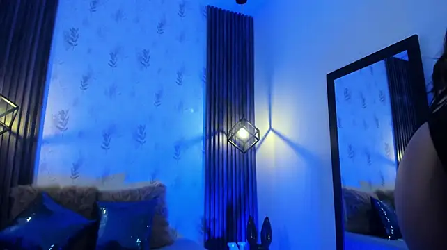 NahomyCarther live cam