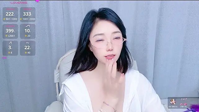 Yinzi_ live cam