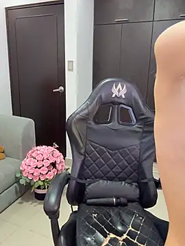 Lisiloly live cam on StripChat