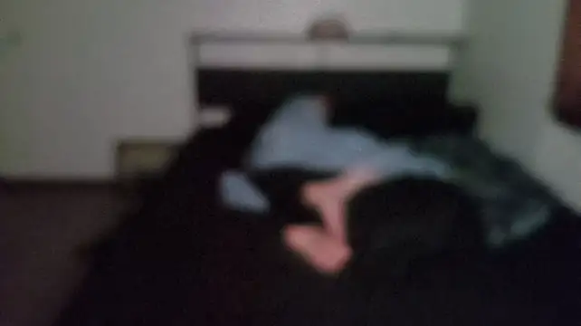 Opondestre00420 live cam on StripChat