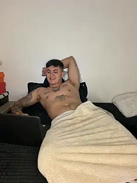 christopher_strongg (M young) - EXPLOSION OF CUMMM!!