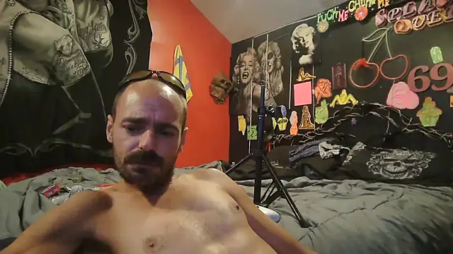 daddyandsplashqueen (Ask my age) - Flash titties