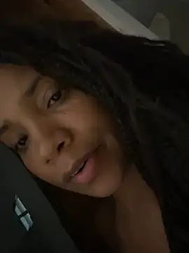 RENELL live cam on StripChat