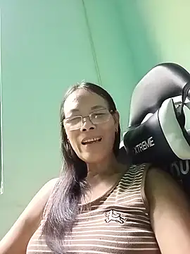 toyo_668 live cam on StripChat