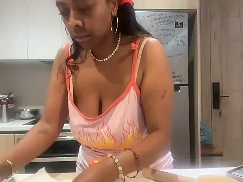 ChocolateCakeQueen live cam