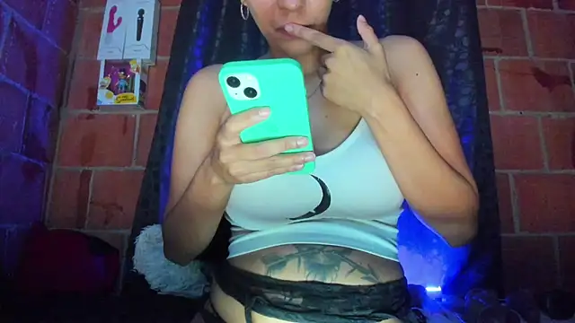 Cata-angel live cam on StripChat