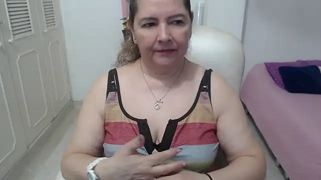 leonela_69