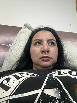 Abril_Luv webcam