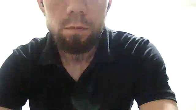 thomas2wood live cam on StripChat